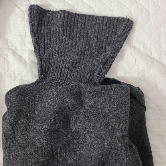 Sweater Dress - Picture 3 of 4